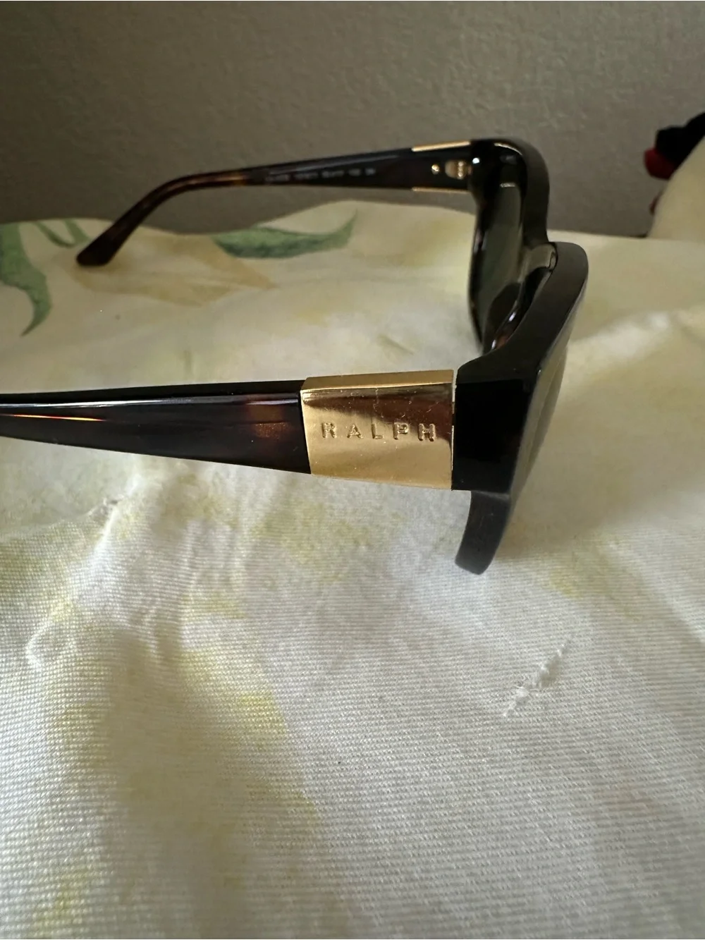 Ralph Lauren sleek cat